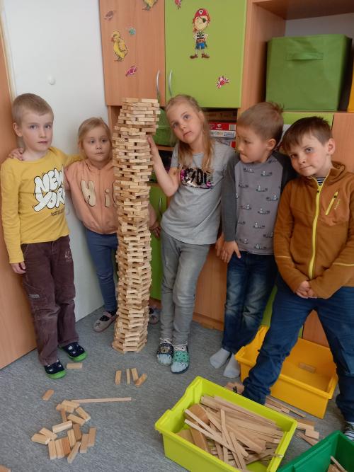Naše stavby 