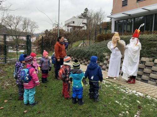 Mikuláš, anděl, čert a naši lesní školkáčci